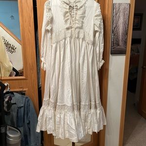 NWOT HANDMADEnightgown sz L.